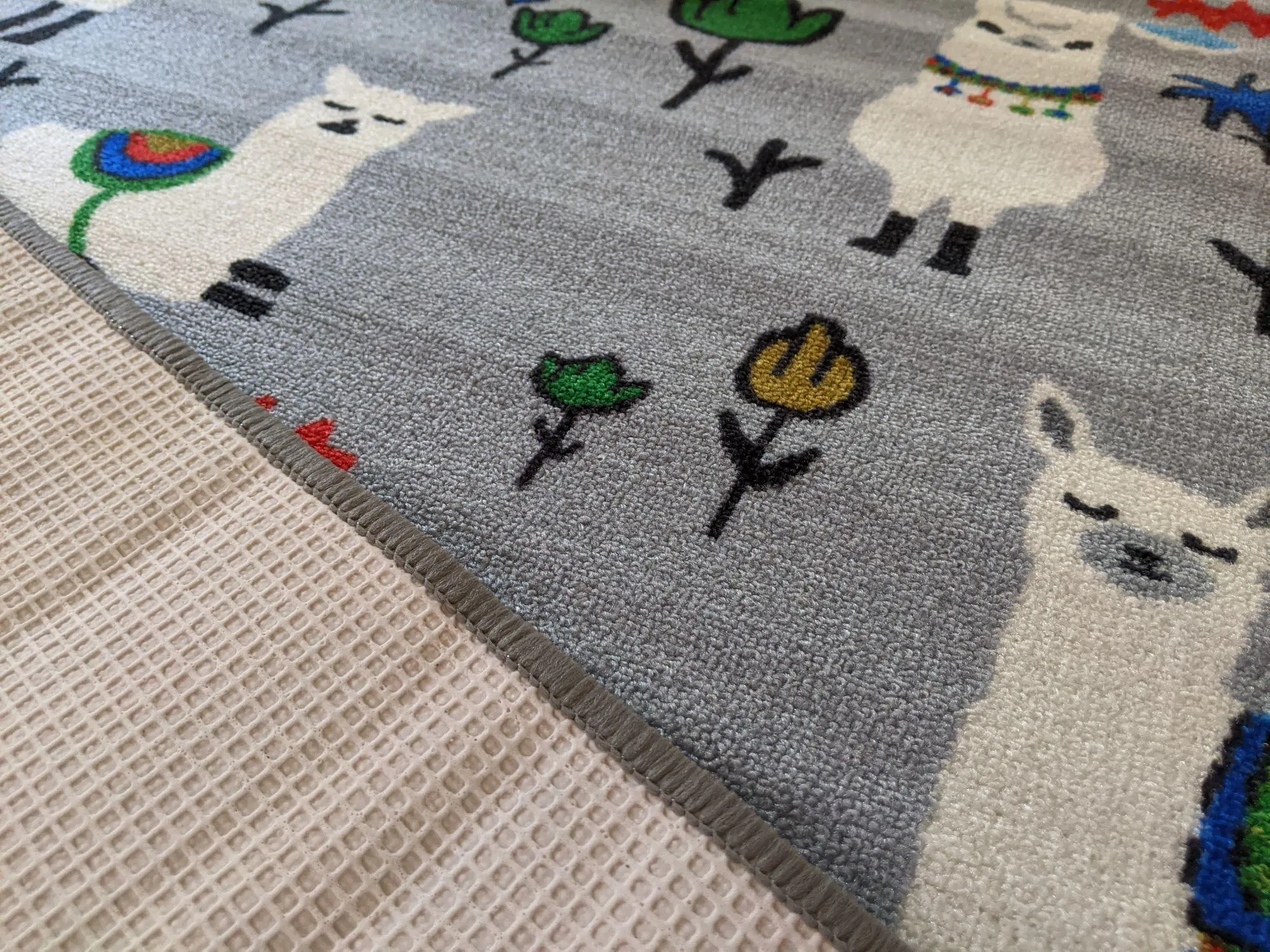 Alpaca Grey kids rug