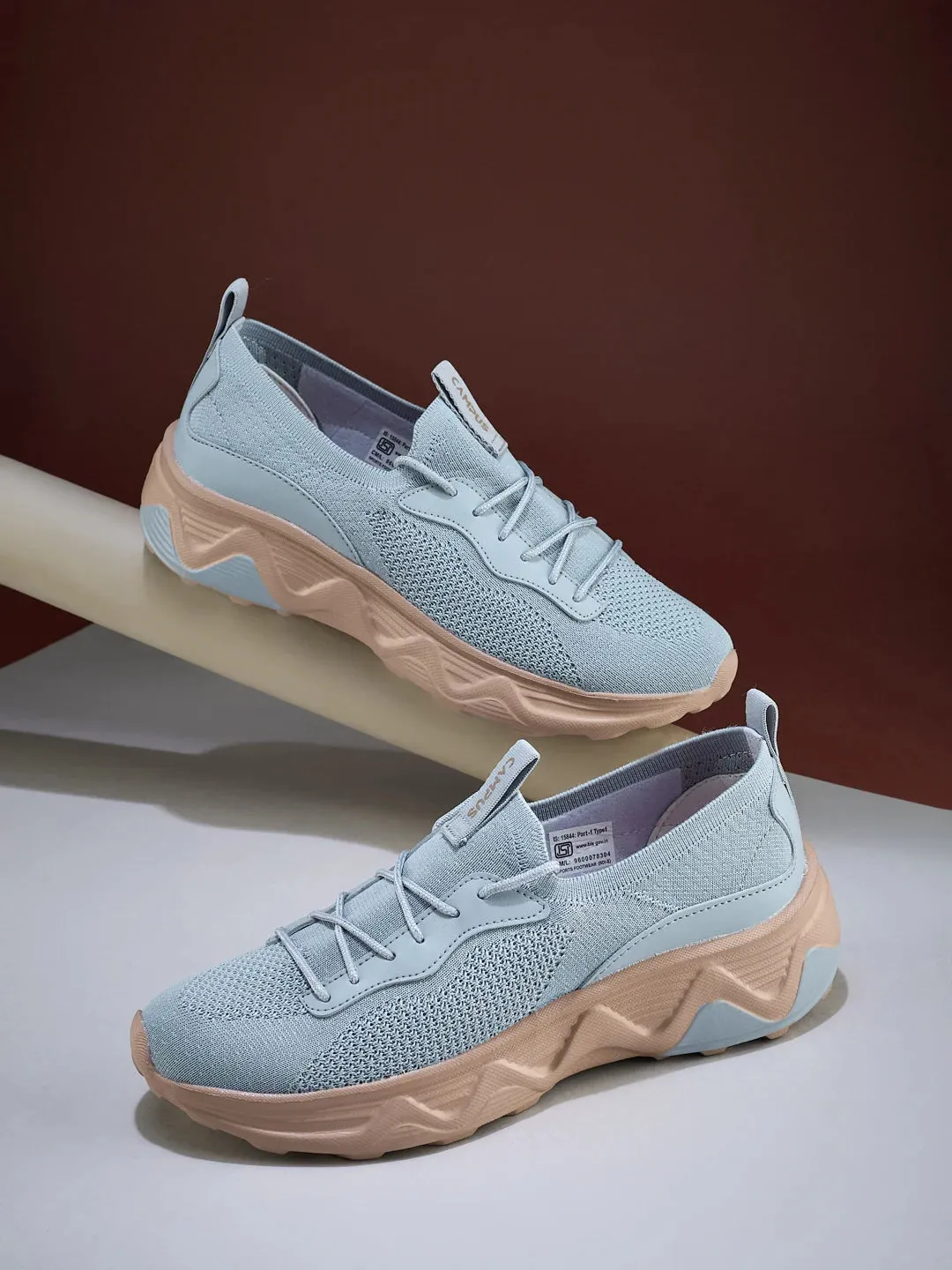 CLEAT Grey Women's Walking Shoes