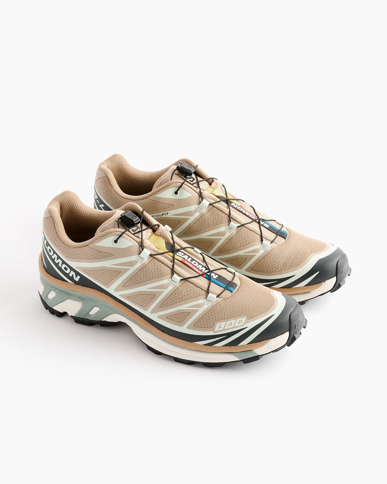 XT-6 in Oxford Tan/Carbon/Clagua
